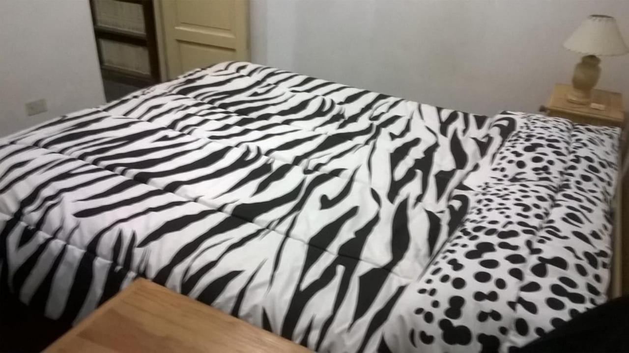 Habitac Indiv Casa De Familia, Flores Buenos Aires Kültér fotó
