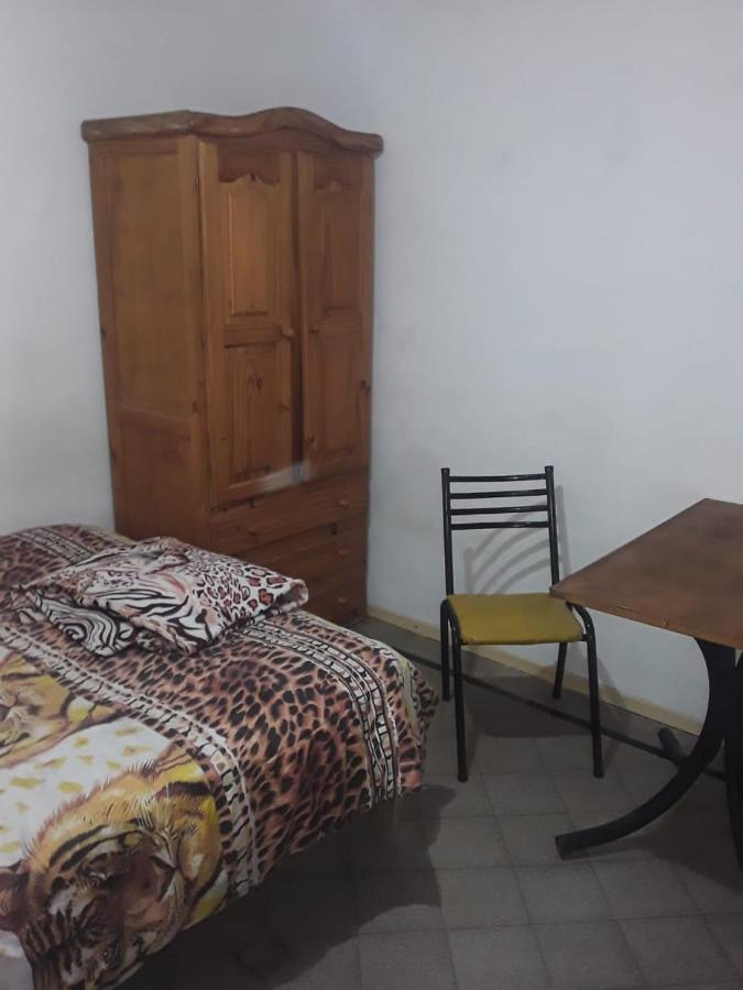 Habitac Indiv Casa De Familia, Flores Buenos Aires Kültér fotó