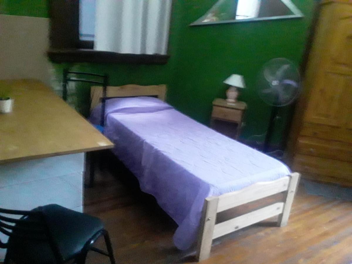 Habitac Indiv Casa De Familia, Flores Buenos Aires Kültér fotó
