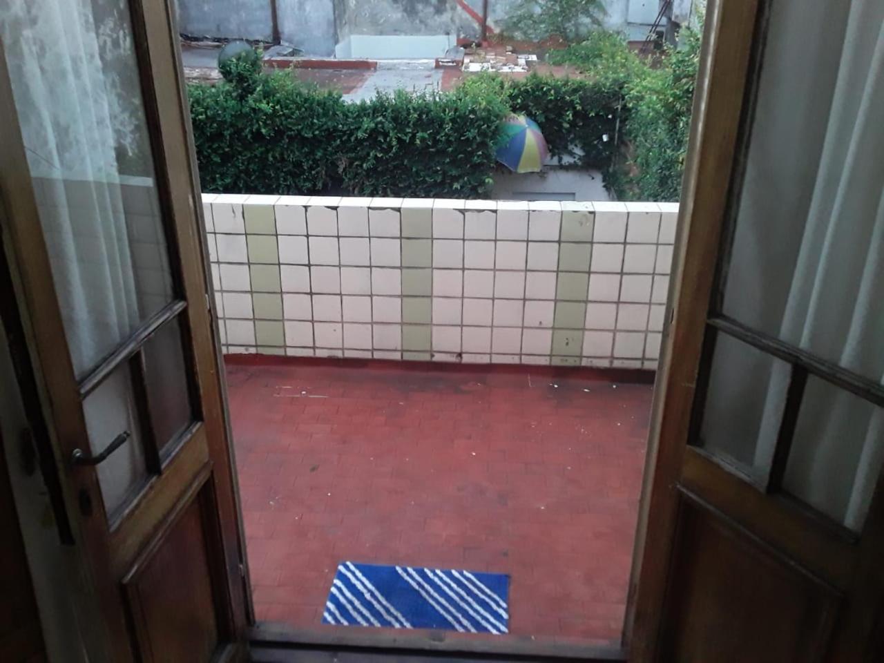 Habitac Indiv Casa De Familia, Flores Buenos Aires Kültér fotó